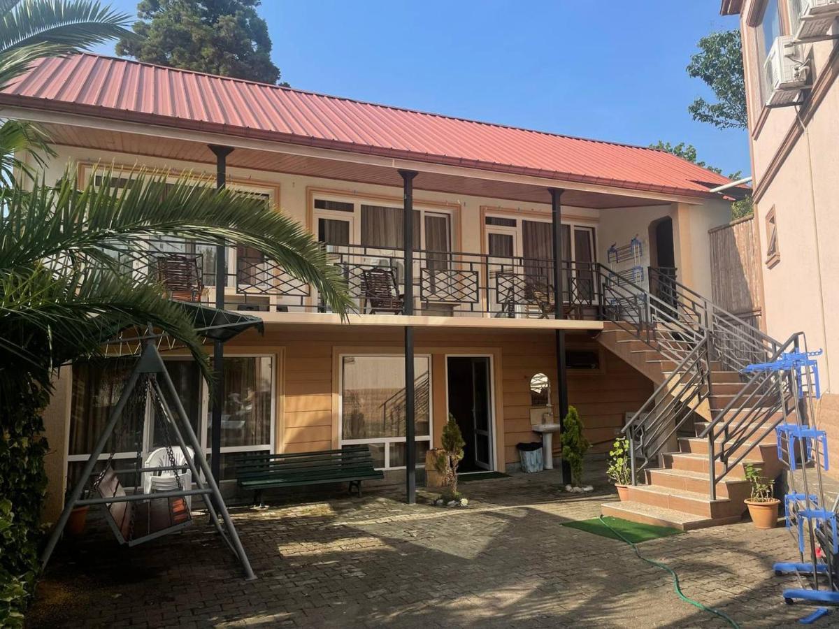 Guest House Nino Makhinjauri Exterior foto