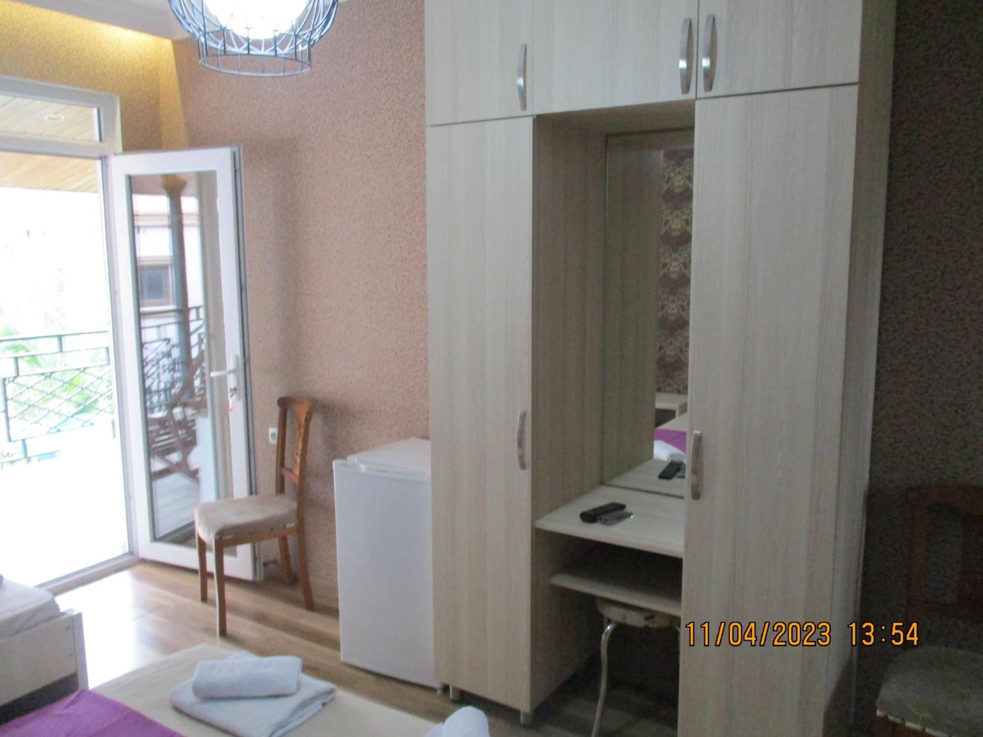 Guest House Nino Makhinjauri Habitación foto
