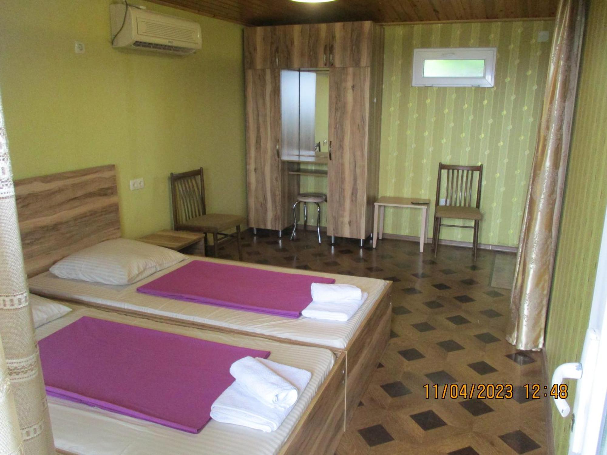 Guest House Nino Makhinjauri Habitación foto